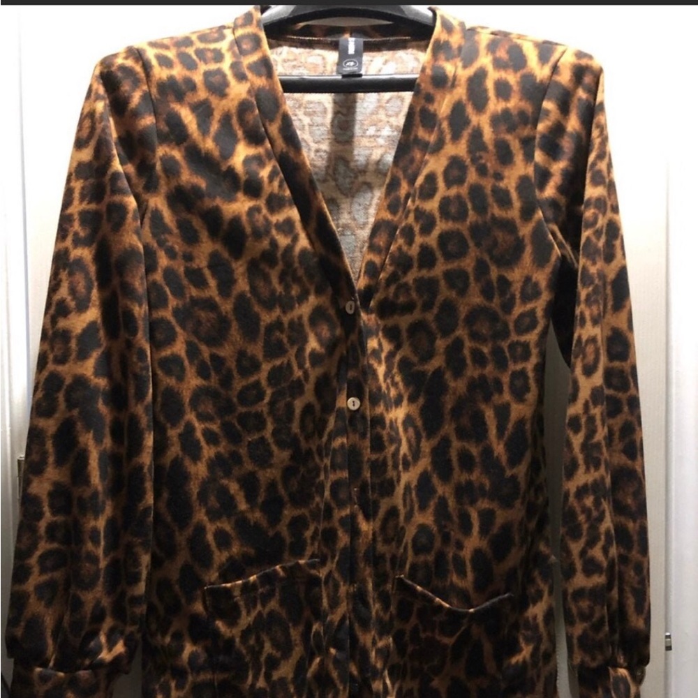 Agnes & Dora Animal Print Blouson Cardigan